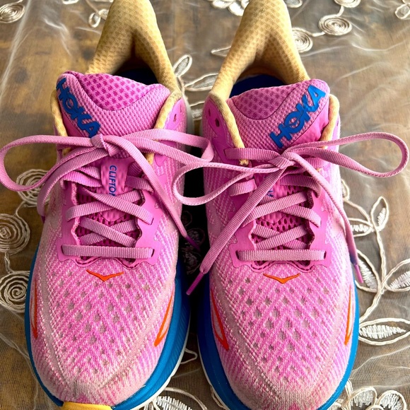 Hoka Clifton 9 Shoes - Hoka Clifton9,  SZ 6 pink and blue tennis shoes